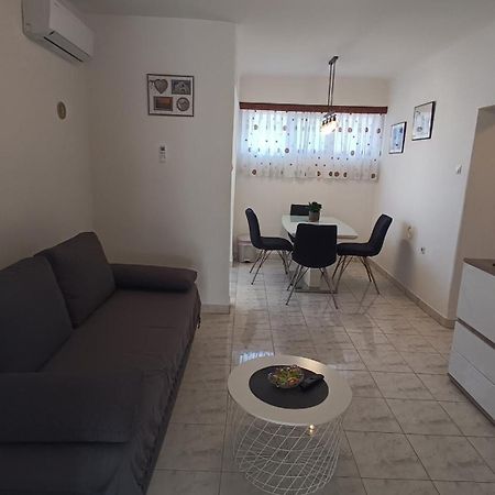 Apartment Fontana Felicita Zadar Eksteriør billede